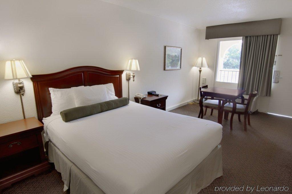 Best Western Point South Йемасси Номер фото